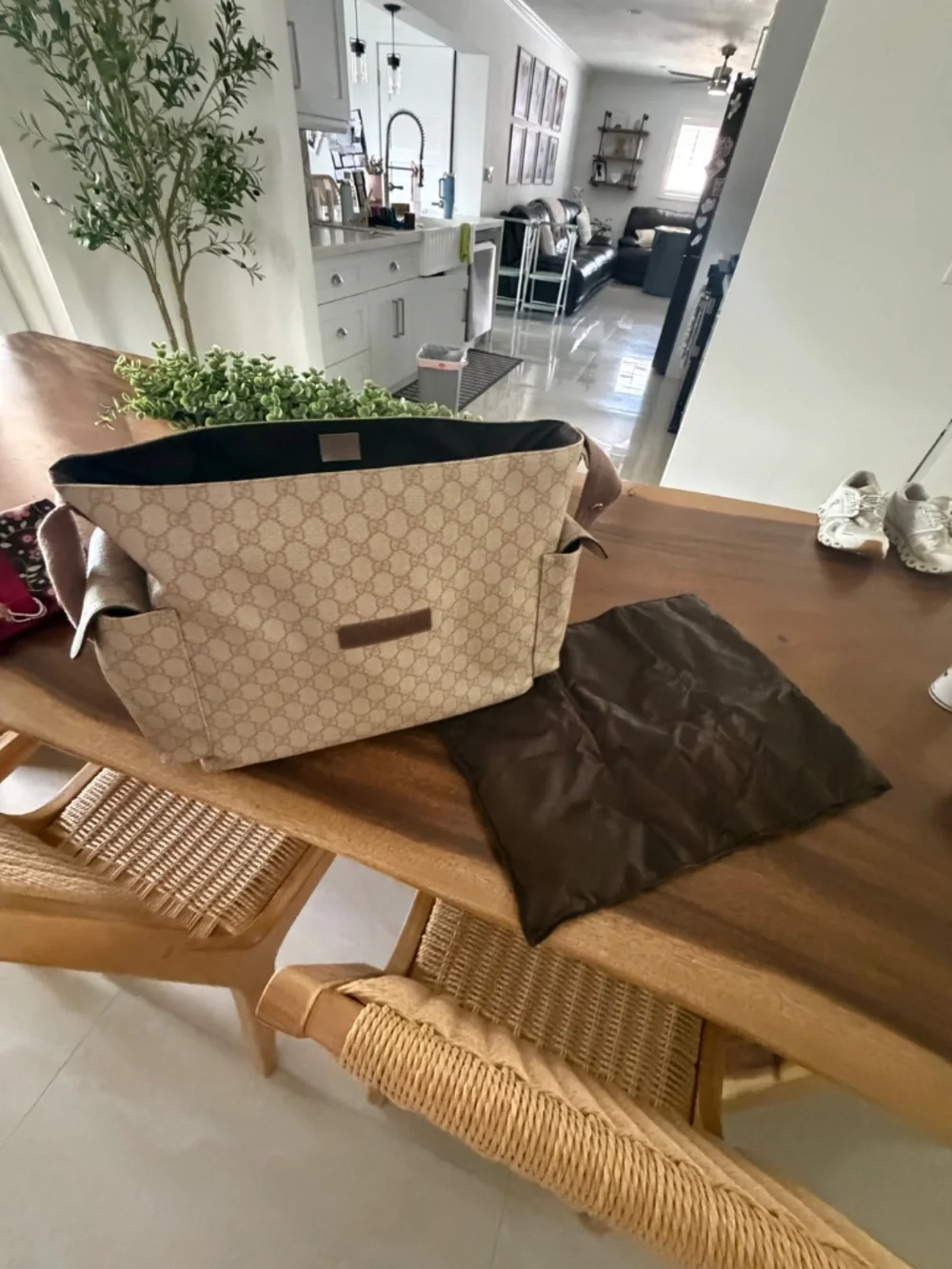 Gucci messenger baby bag
